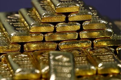 Gold Scales Seven-year High on Rising Economic Worries, Fed Stimulus