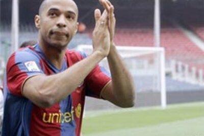 Henry completes Barcelona transfer