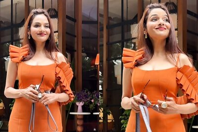 Netizens Call Madhoo 'Evergreen' As She Steps Out In An Orange Mini-Dress; Check Out Viral Video