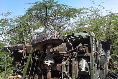 Soldier Killed, 4 Injured As Army Vehicle Falls Into Gorge in J&K