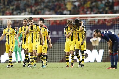 Mourinho's Manchester United Stunned 4-1 by Dortmund in China