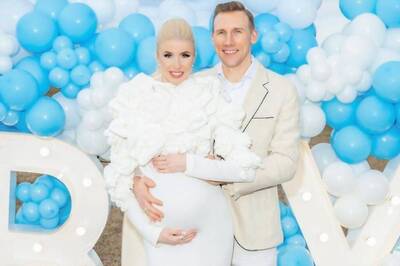 Influencer’s Gender Reveal Party Involves Soaring Jets In Blue Skies, But Netizens Are Fuming