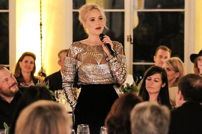 Patricia Arquette, Jennifer Lawrence discuss 'equal pay' at Pre-Oscar Cocktail Party