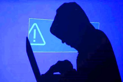 China Shuts Down 3,918 Illegal Websites