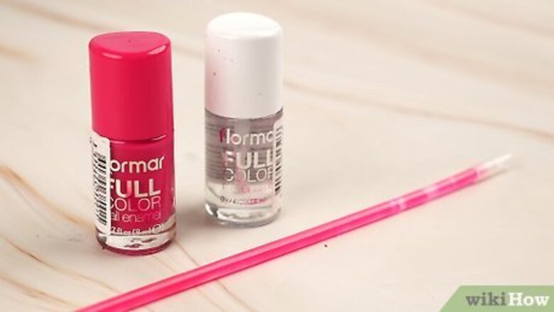 How to Make Glow in the Dark Nail Polish