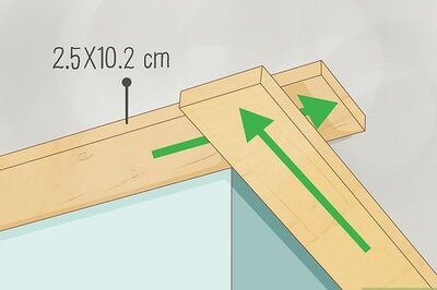 How to Cut the Outside Corners of Crown Molding