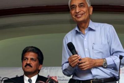 Tech Mahindra raises Rs 600 cr | 'Satyam overstaffed'