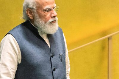 Never Lose Sight of the Goal of Evolving India into Modern, Self-reliant Nation: PM to IAS Trainees