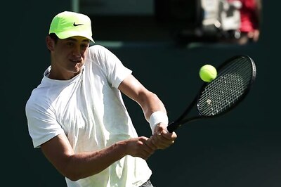 Tomic back in Australian Davis Cup team