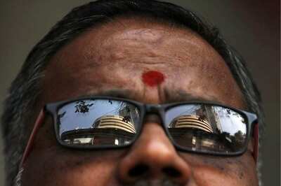 Sensex Drops Over 100 Points in Early Trade, Nifty Below 11,150 Tracking Mixed Global Mkt Cues