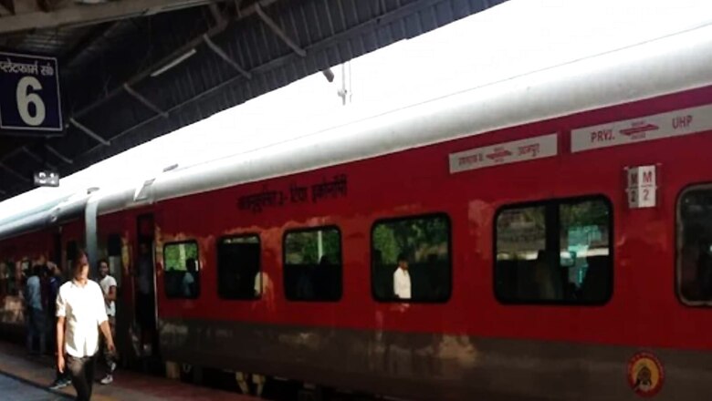 Railways to Start Special Trains Between UP and Delhi, Mumbai Ahead of Diwali