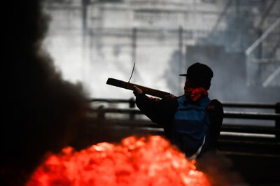 Video: Argentine Senate Narrowly Approves Economic Reform Amid Violent Protests