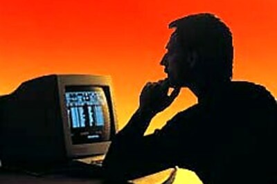 Bloggers to register under real names