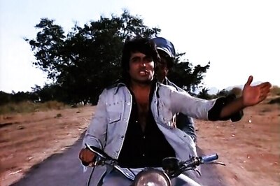 US college shows 'Sholay' to start 'Year of India'