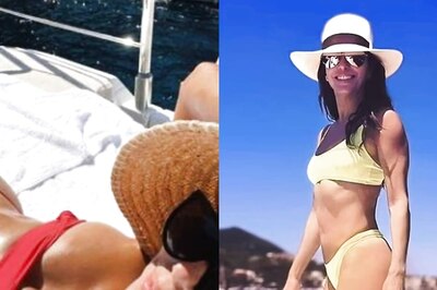 Eva Longoria Flaunts Flashboard Abs in Sexy Bikini While Chilling On a Yacht In Capri; See Pics