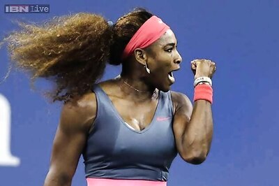 Serena Williams eases past Kerber in WTA Championships