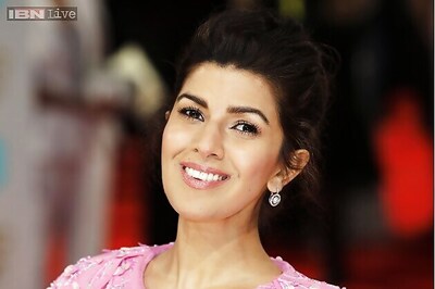 David Beckham stepped on Nimrat Kaur's gown and nearly tripped over at BAFTAs 2015