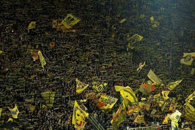 Borussia Dortmund Fans Donate 70,000 Euros to Bars, Restaurants Around Stadium Hit by Coronavirus