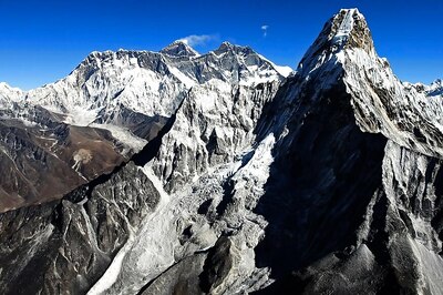 86-year-old Nepalese Mountaineer Dies on Mt Everest