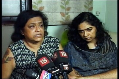 Student Found Dead at Author Amit Chaudhuri's Apartment Parking in Kolkata