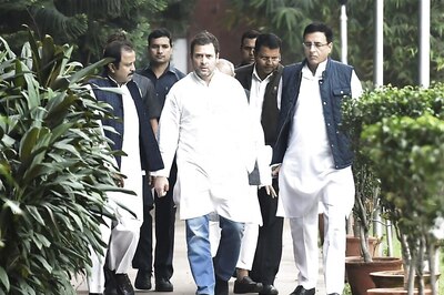 2 Years After RSS Makeover, Congress' Seva Dal Ditches White Trousers for Blue Jeans