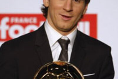 Lionel Messi awarded the 2009 Ballon d'Or