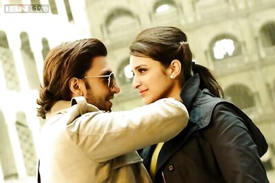 Ranveer is looking hot in his new bald look: Parineeti Chopra