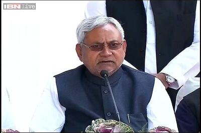 Nitish Kumar seeks time from President on February 11 to parade 130 MLAs