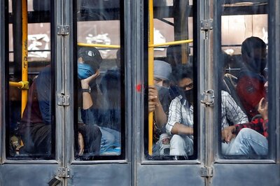 No One Helped us in UP District to Replace Flat Tyre, Says Driver of Bus Ferrying Migrants from Maharashtra