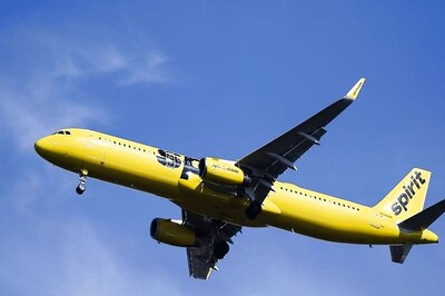 'Can’t Hold Any Longer': Woman in Flight Urinates on Floor; Crew Say Her ‘Pee Smells Bad'