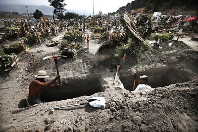 Report: Mexico's COVID-19 Policies Cost Huge Number Of Lives