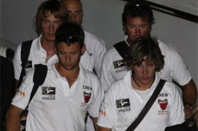 UK sailors detained by Iran released