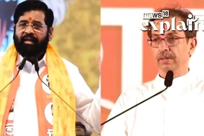 SC Set to Hear Uddhav's Plea Against EC Order on Shiv Sena: Implications of Past Faction Disputes