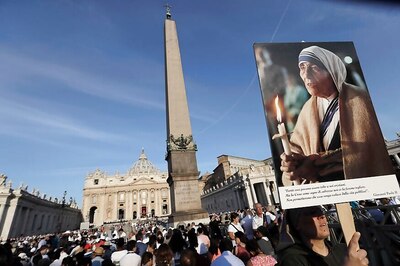 Pope Declares Mother Teresa a Saint; Thousands Attend Vatican Ceremony