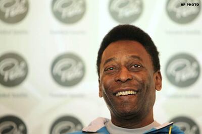 Maradona is a poor role model, says Pele