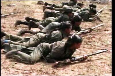 Maoists blow up railway track in Jharkhand