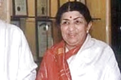 Lata Mangeshkar to Remain in ICU for a Few More Days, Singer's Condition Same as Before