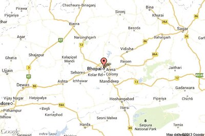 Two persons killed as car hits auto-rickshaw