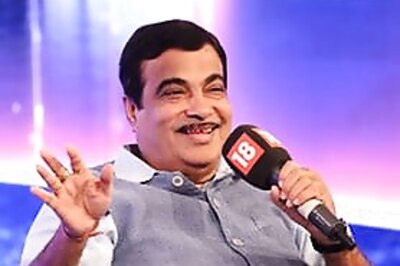 Truckers Call Off Week-long Strike After Govt Agrees to Consider Demands