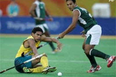 Top teams call the shots in men's hockey