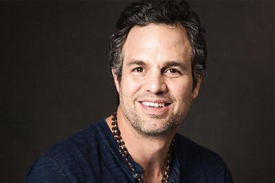 Mark Ruffalo, Jamie Lee Curtis Join Post-election Protests