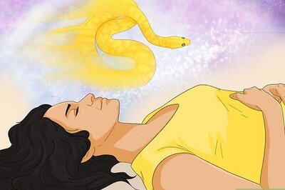 What Do Dreams About Yellow Snakes Mean?