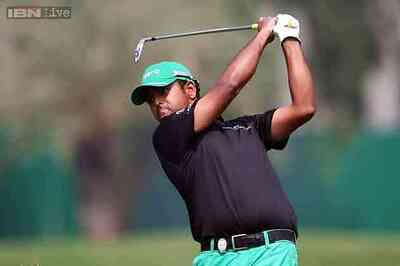 Birdie binge sends Anirban Lahiri top of the leaderboard in Malaysia