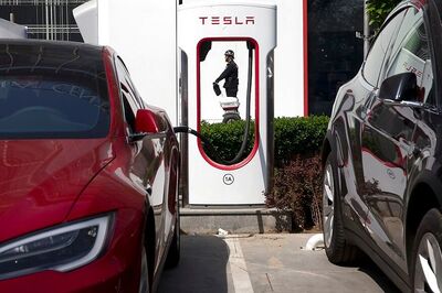 Energy Stored in Electric Cars Could be Used to Power Our Lives: Study
