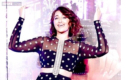 Boney Kapoor praises Sonakshi Sinha for her semi-classical number in 'Tevar'