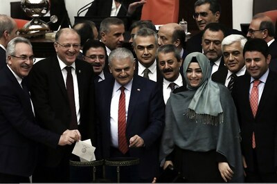 Turkey's Erdogan Approves Voting on Powerful Presidency