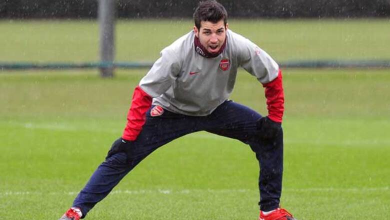 Barcelona in talks for Fabregas, Villa