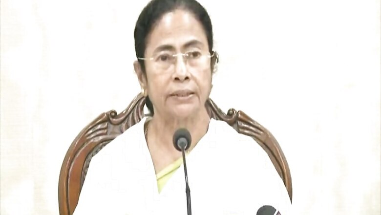 Assam NRC LIVE: Not Hindus or Muslims, But Bengalis Being Targeted, Says Mamata