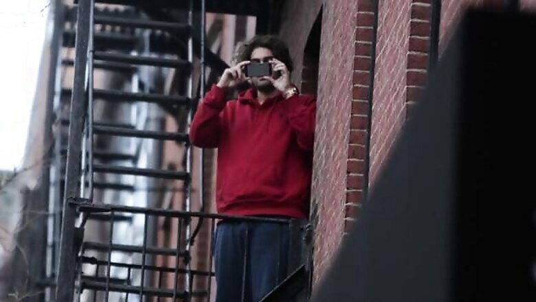 Snapshot: Outside the apartment where Oscar winning actor Hoffman was found dead