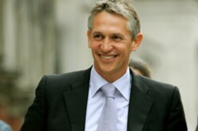 Wife divorces Lineker for 'behaviour'